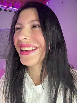 Snapshot of Mia_salinass chatting on 05-17-26, 02:31 Mia salinass online show from 05-17-26, 02:31
