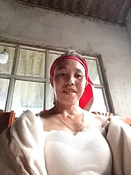 me-cute online show from 10-10-25, 11:04