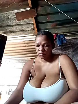 Snapshot of HappygalTheQueen chatting on 10-15-25, 07:19 HappygalTheQueen online show from 10-15-25, 07:19