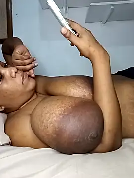 HappygalTheQueen online show from 02-05-26, 07:29