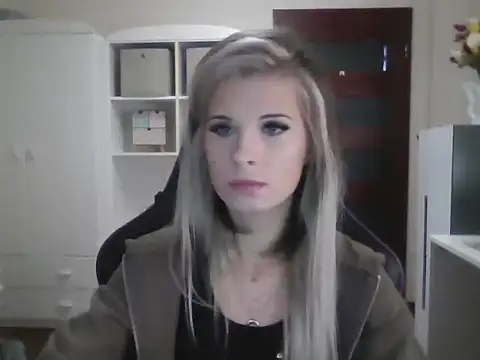 KristineGlow online show from 10-03-25, 06:10