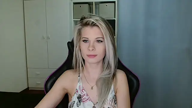 KristineGlow online show from 03-05-26, 07:26