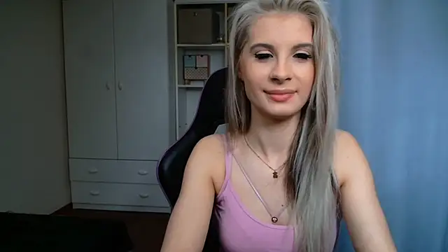 KristineGlow online show from 06-02-26, 06:26