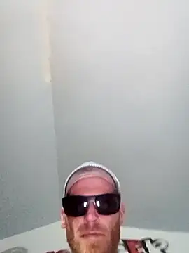 Snapshot of Rooster149628tim chatting on 06-09-26, 04:51 Rooster149628tim online show from 06-09-26, 04:51
