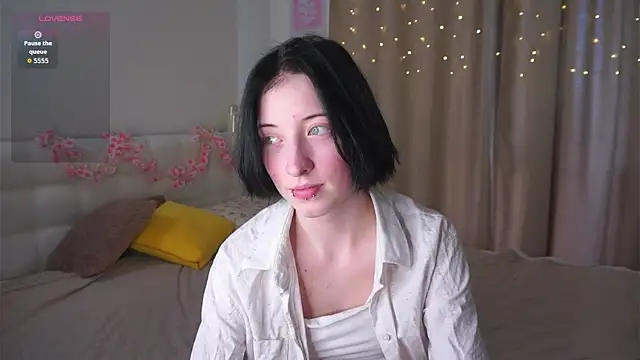 JuanaFriesz online show from 03-27-26, 09:10