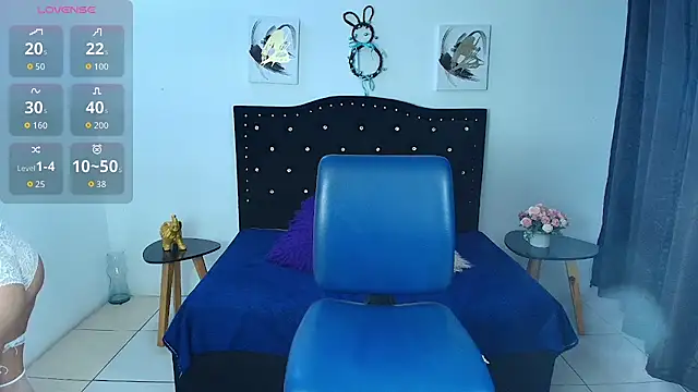 Snapshot of SammySmall_F_w chatting on 11-20-25, 10:31 SammySmall F w online show from 11-20-25, 10:31