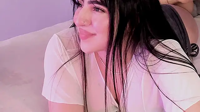 Camila Matinez  online show from 10-24-25, 12:41