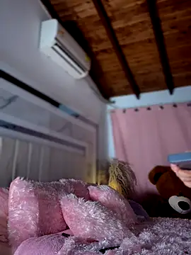 Snapshot of Emiily_Moore1 chatting on 09-17-25, 10:55 Emiily Moore1 online show from 09-17-25, 10:55