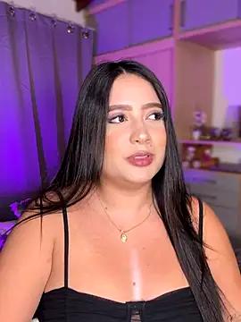 Snapshot of Emiily_Moore1 chatting on 11-29-25, 02:36 Emiily Moore1 online show from 11-29-25, 02:36