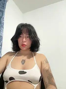 aliciia 23 online show from 10-15-25, 04:23