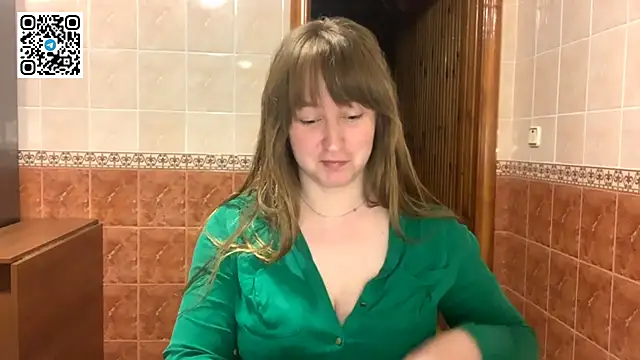 MaroonMoon  online show from 10-20-25, 07:36