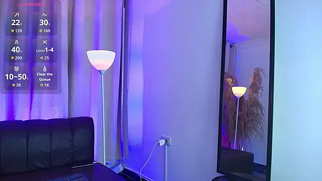 Cat Kiss online show from 10-02-25, 03:13