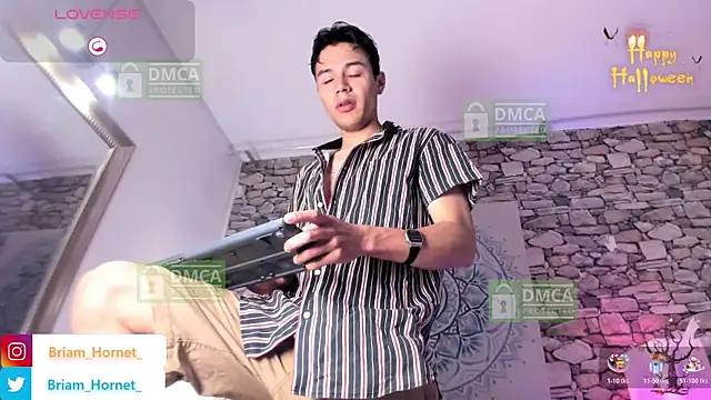 Briam Hornet  online show from 10-25-25, 08:58