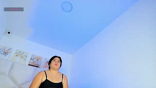 Snapshot of elizawiliamst chatting on 06-20-26, 11:57 elizawiliamst online show from 06-20-26, 11:57