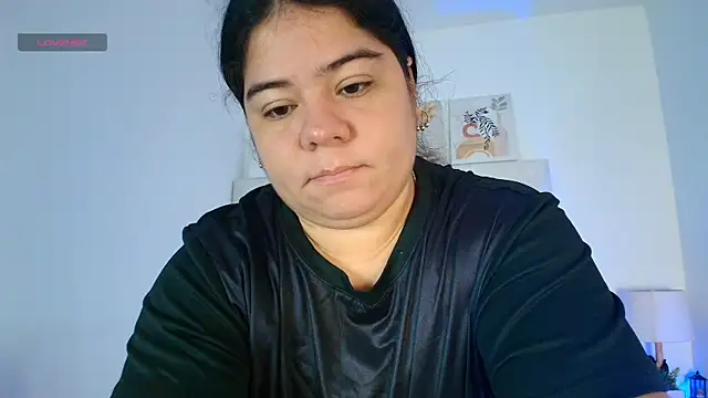 Snapshot of elizawiliamst chatting on 07-05-26, 01:29 elizawiliamst online show from 07-05-26, 01:29