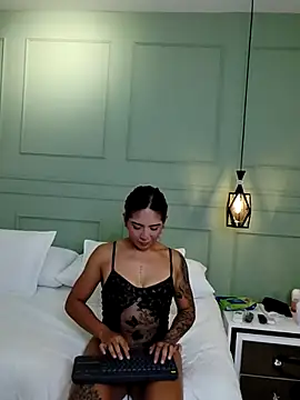 Lollipop Rose online show from 09-10-25, 02:22