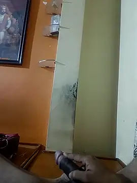 Snapshot of bobby3374 chatting on 12-20-25, 07:10 bobby3374 online show from 12-20-25, 07:10