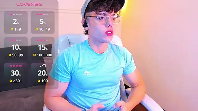 Snapshot of Jhoumod_21 chatting on 09-12-25, 10:26 Jhoumod 21 online show from 09-12-25, 10:26