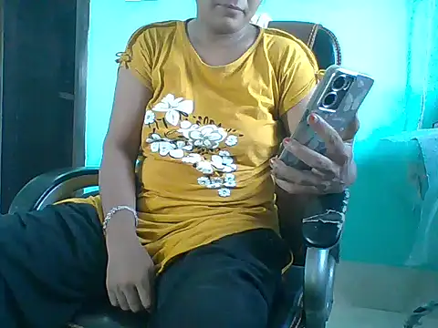 angel marea online show from 10-19-25, 04:35