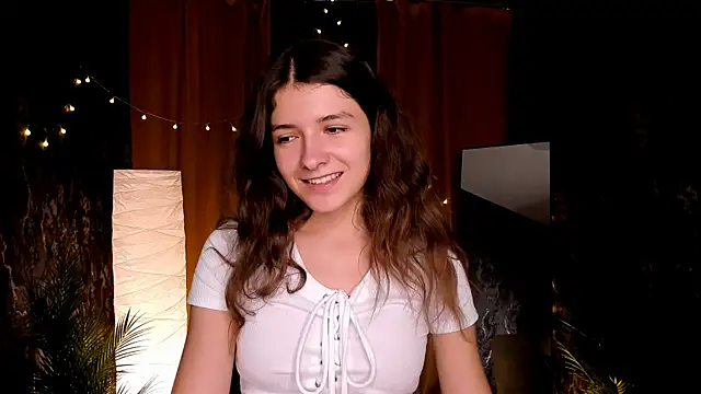 Snapshot of amy_cute_cat chatting on 09-27-25, 09:25 amy cute cat online show from 09-27-25, 09:25