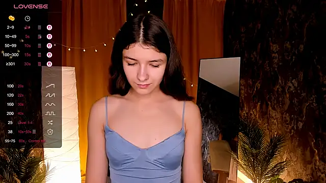 Snapshot of amy_cute_cat chatting on 10-18-25, 09:10 amy cute cat online show from 10-18-25, 09:10