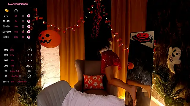 Snapshot of amy_cute_cat chatting on 10-23-25, 08:46 amy cute cat online show from 10-23-25, 08:46