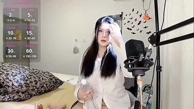 medusanamei online show from 10-30-25, 11:55