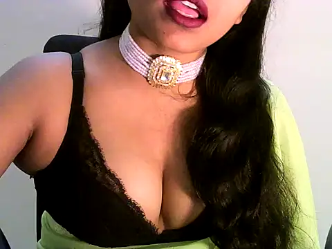 Snapshot of hottest_mahii chatting on 11-01-25, 05:09 hottest mahii online show from 11-01-25, 05:09