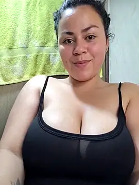 Snapshot of camila-titis chatting on 09-22-25, 02:46 camila-titis online show from 09-22-25, 02:46