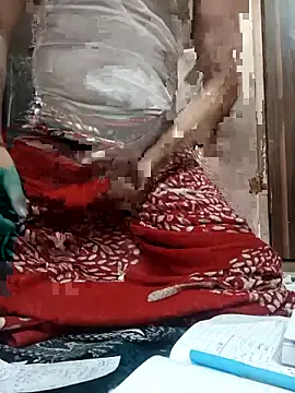 Snapshot of mohan_092 chatting on 12-14-25, 10:42 mohan 092 online show from 12-14-25, 10:42