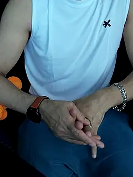 chocolate alone online show from 10-20-25, 06:25