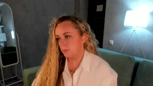 Sky Kuper online show from 12-15-25, 11:31