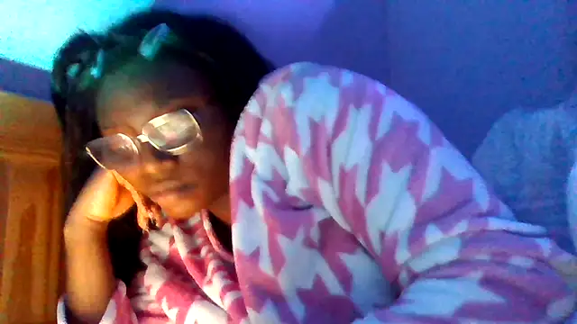 SexyGemBeautyX online show from 12-04-25, 05:43