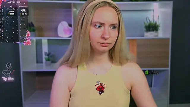 mila glow1 online show from 04-28-26, 02:27