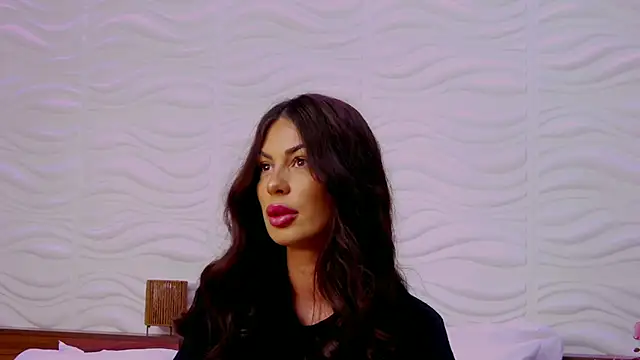 Snapshot of EvaRhea chatting on 09-17-25, 03:41 EvaRhea online show from 09-17-25, 03:41