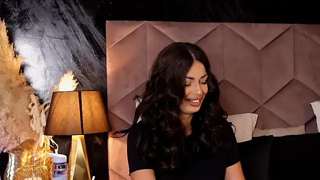 Snapshot of EvaRhea chatting on 09-25-25, 02:59 EvaRhea online show from 09-25-25, 02:59