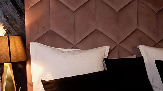 Snapshot of EvaRhea chatting on 09-29-25, 03:00 EvaRhea online show from 09-29-25, 03:00