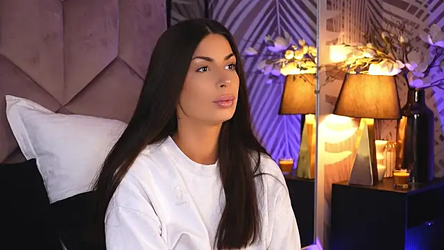 Snapshot of EvaRhea chatting on 11-10-25, 03:49 EvaRhea online show from 11-10-25, 03:49