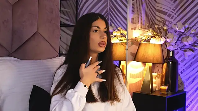 Snapshot of EvaRhea chatting on 11-19-25, 03:50 EvaRhea online show from 11-19-25, 03:50