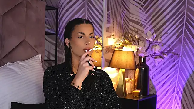 Snapshot of EvaRhea chatting on 12-04-25, 04:00 EvaRhea online show from 12-04-25, 04:00