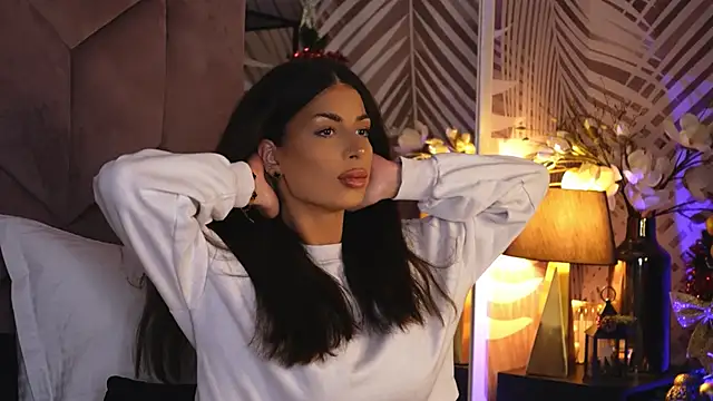 Snapshot of EvaRhea chatting on 12-05-25, 03:59 EvaRhea online show from 12-05-25, 03:59