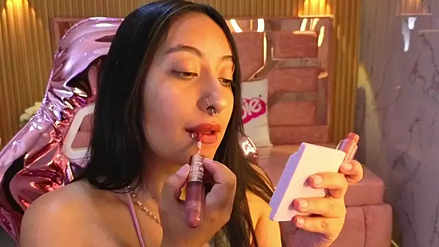 Snapshot of m_eris_s chatting on 09-24-25, 01:14 m eris s online show from 09-24-25, 01:14