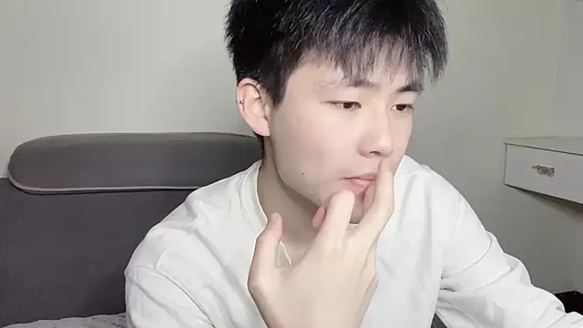 Snapshot of xiaoyang5200 chatting on 11-06-25, 01:45 xiaoyang5200 online show from 11-06-25, 01:45