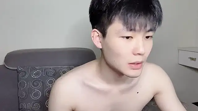 Snapshot of xiaoyang5200 chatting on 11-17-25, 03:07 xiaoyang5200 online show from 11-17-25, 03:07