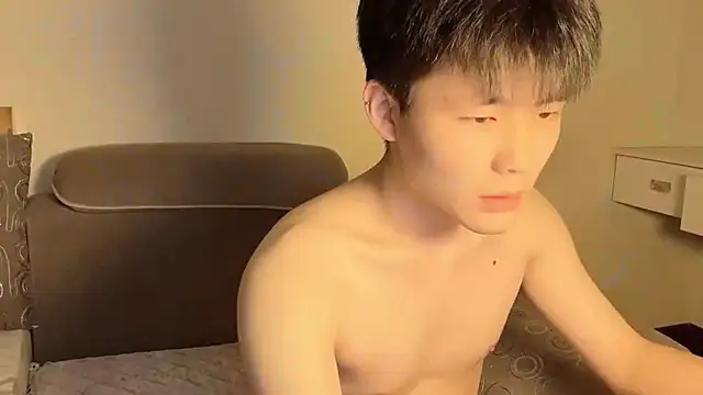 Snapshot of xiaoyang5200 chatting on 11-26-25, 02:07 xiaoyang5200 online show from 11-26-25, 02:07