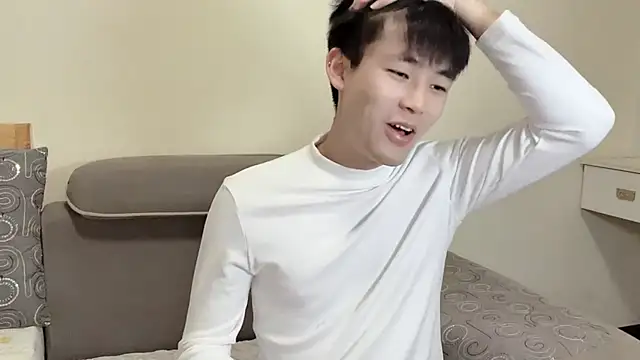 Snapshot of xiaoyang5200 chatting on 11-29-25, 02:53 xiaoyang5200 online show from 11-29-25, 02:53