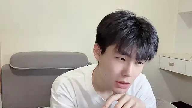 Snapshot of xiaoyang5200 chatting on 12-04-25, 03:10 xiaoyang5200 online show from 12-04-25, 03:10