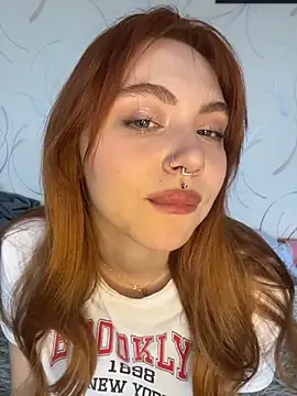 LunaMillie online show from 03-10-26, 09:58