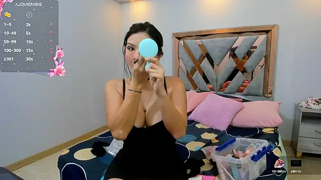 LunaJohansson online show from 10-03-25, 12:13