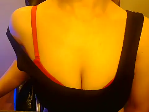 akankshapuri online show from 12-14-25, 03:39